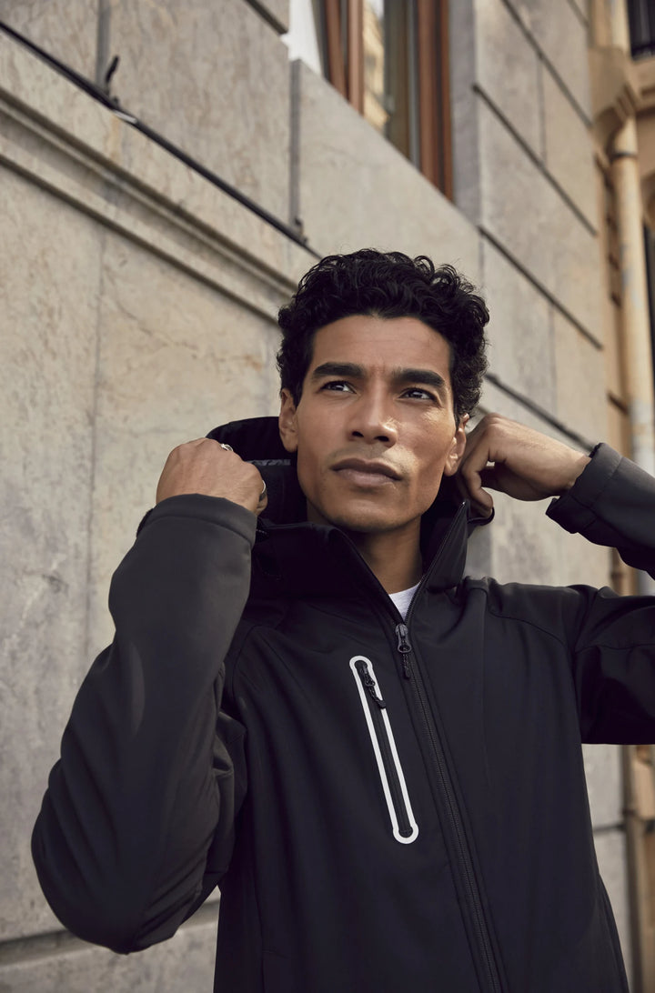 Herren Milford Softshelljacke mit Kapuze und Reflexstreifen